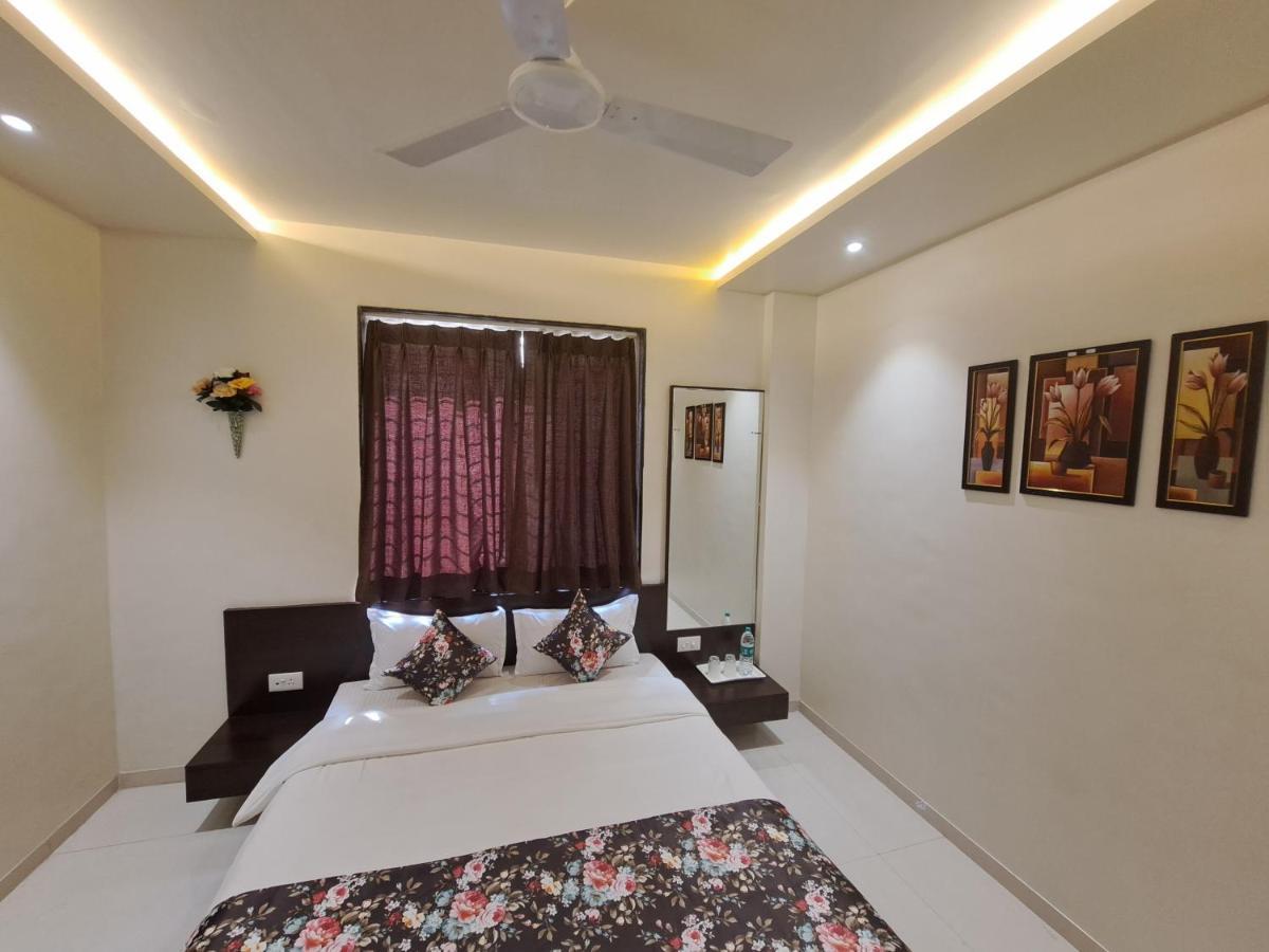 Bouquet Residency Hotel Nashik Eksteriør billede