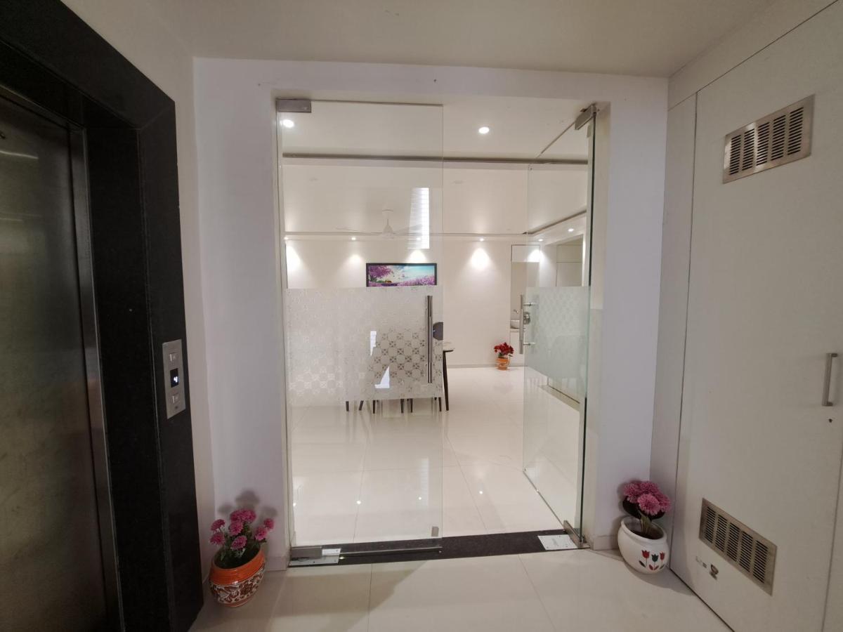 Bouquet Residency Hotel Nashik Eksteriør billede