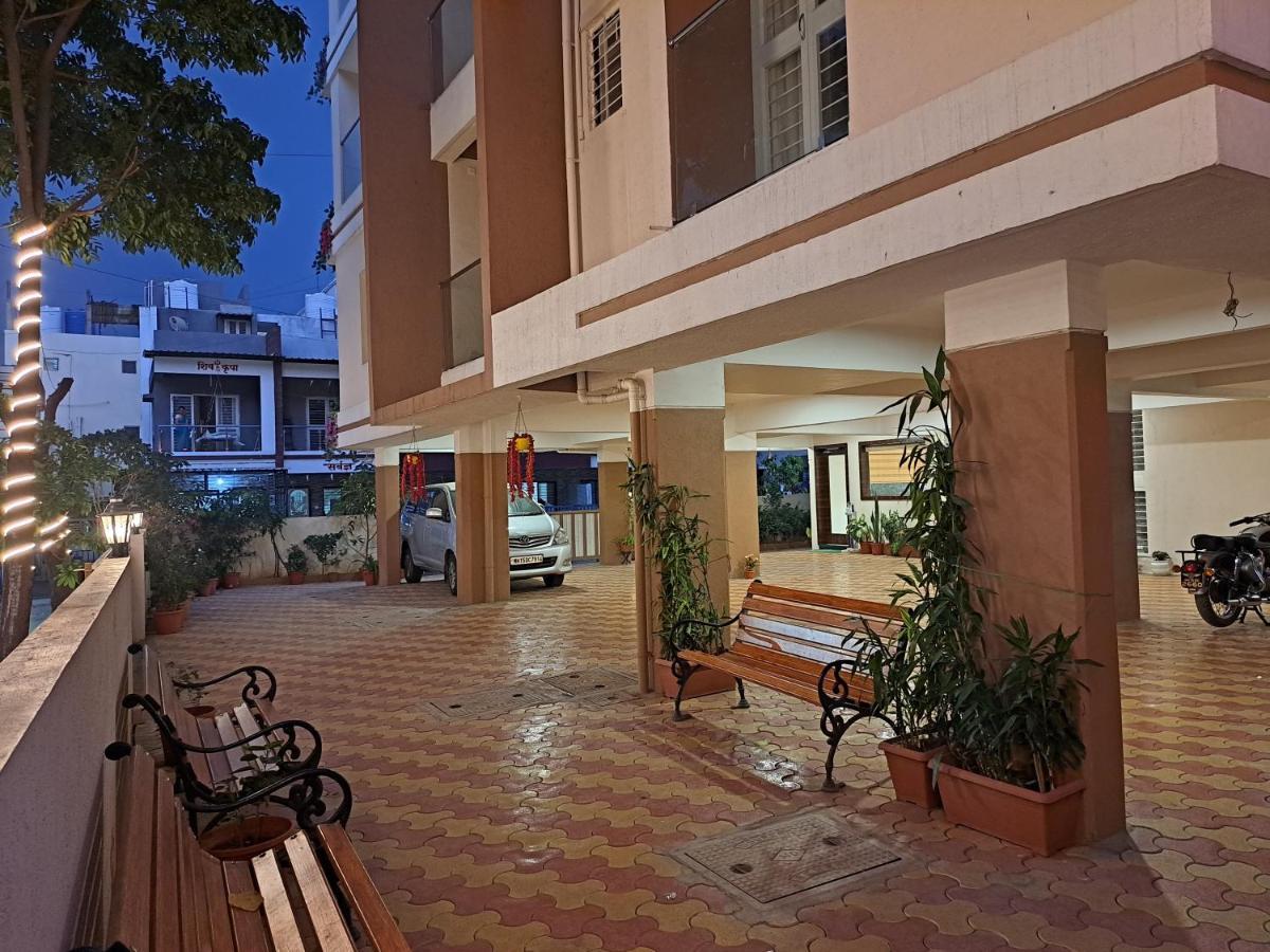Bouquet Residency Hotel Nashik Eksteriør billede
