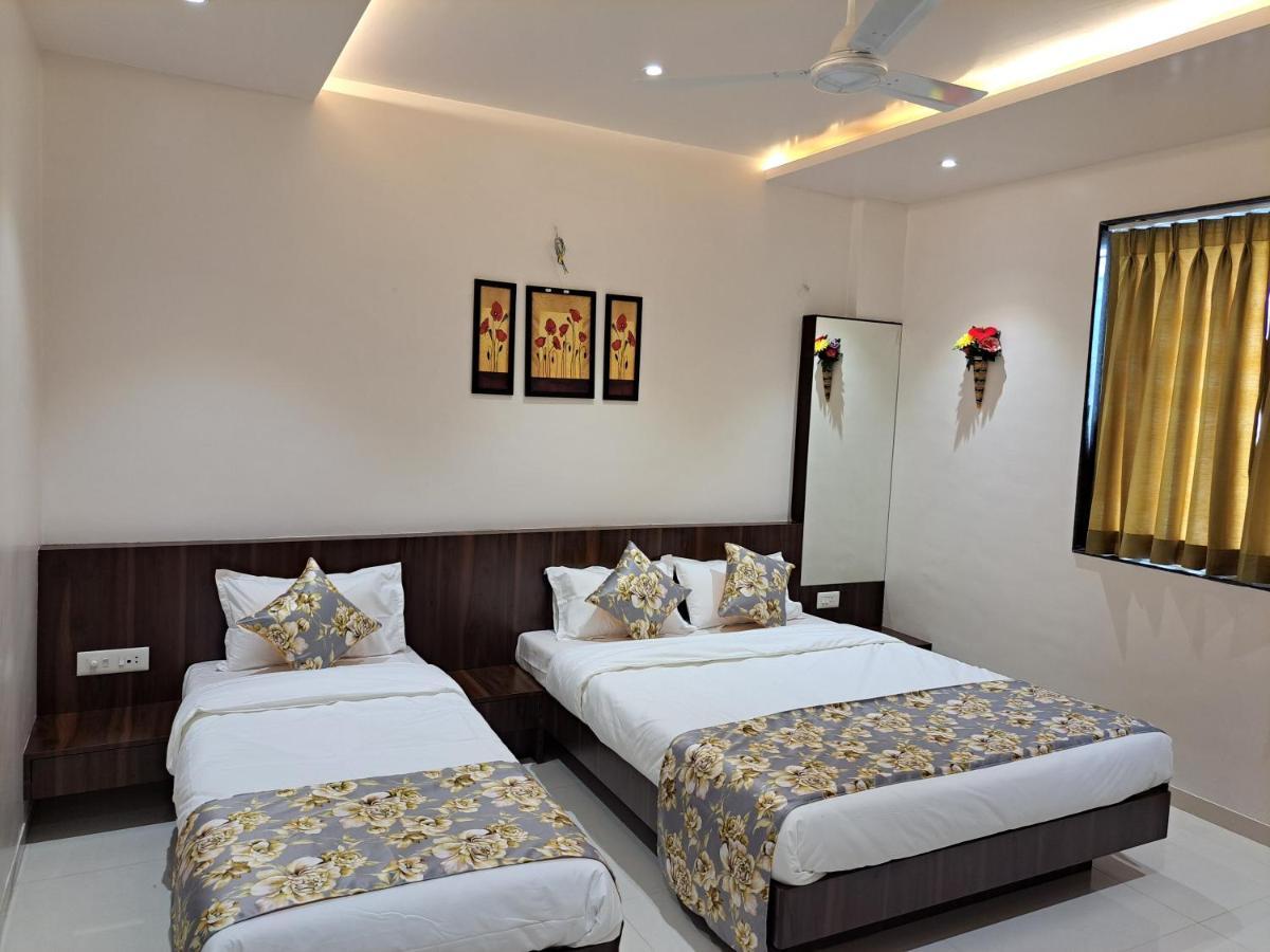 Bouquet Residency Hotel Nashik Eksteriør billede